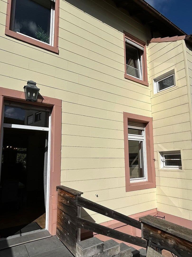 Prodej domu 187 m², pozemek 320 m², Weilerbach, Porýní-Falc Prodej domu 187 m², pozemek 320 m², Weilerbach, Porýní-Falc