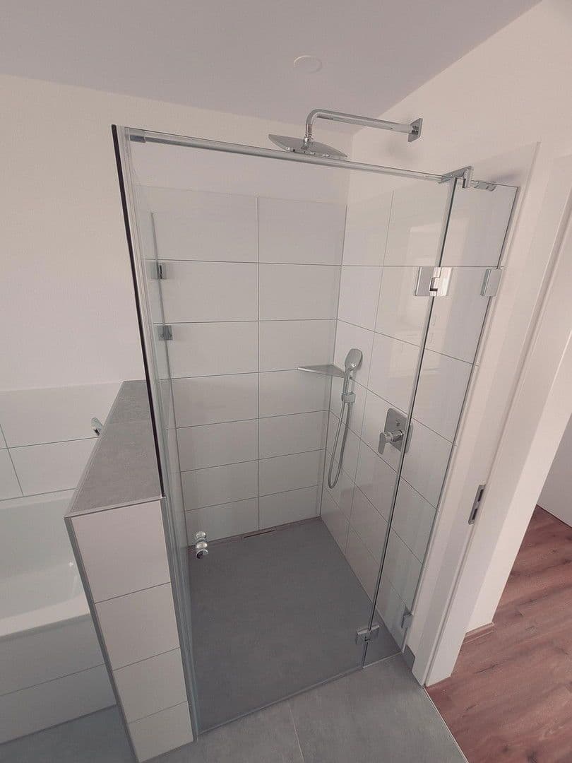 Pronájem bytu 3+1 68 m², Baar-Ebenhausen, Bavorsko Pronájem bytu 3+1 68 m², Baar-Ebenhausen, Bavorsko