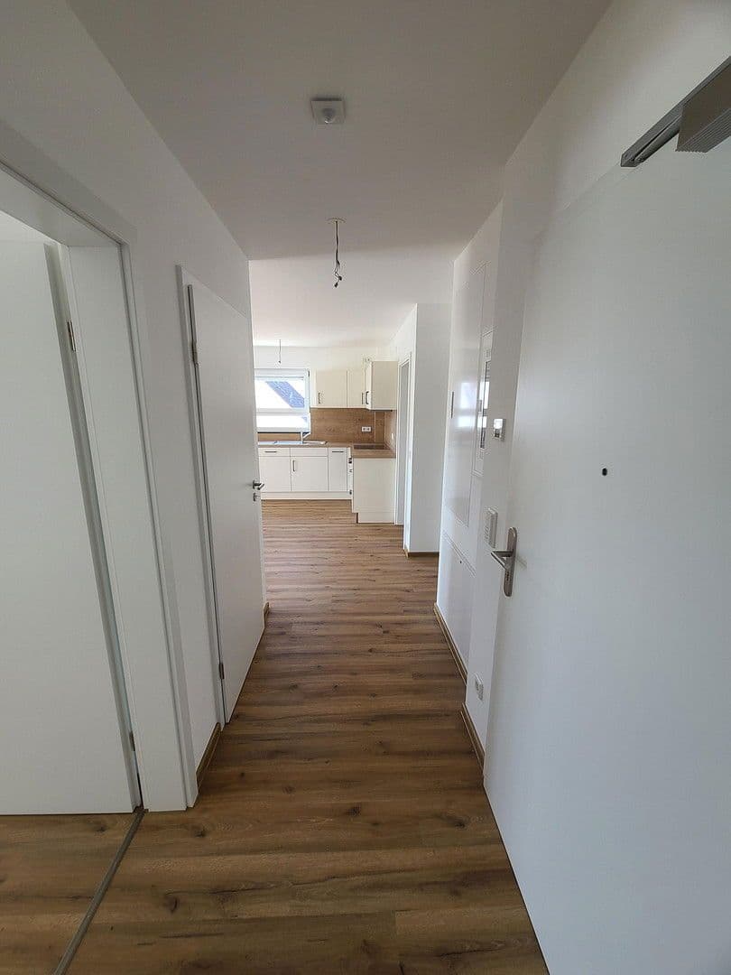 Pronájem bytu 3+1 68 m², Baar-Ebenhausen, Bavorsko Pronájem bytu 3+1 68 m², Baar-Ebenhausen, Bavorsko