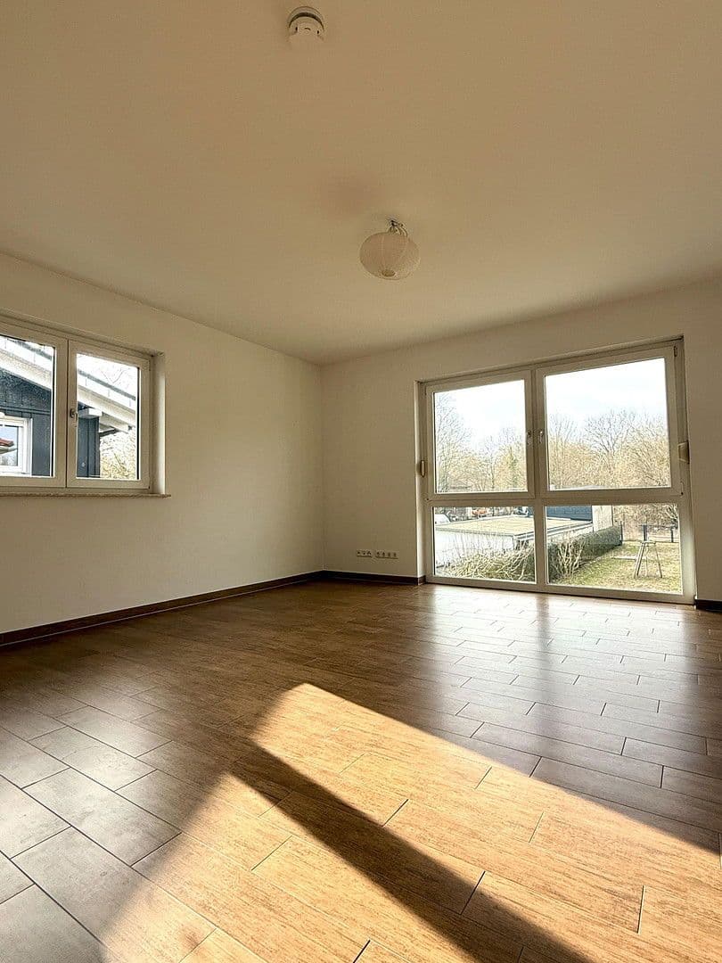 Prodej domu 175 m², pozemek 804 m², Rüdersdorf bei Berlin, Braniborsko Prodej domu 175 m², pozemek 804 m², Rüdersdorf bei Berlin, Braniborsko