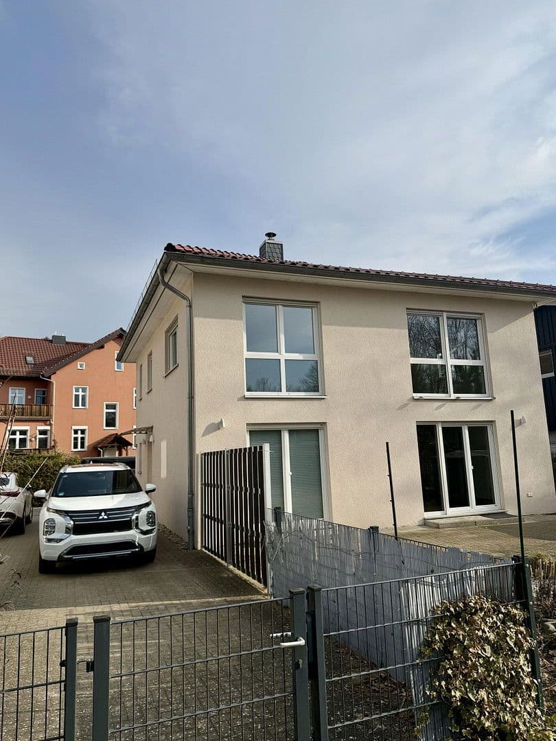 Prodej domu 175 m², pozemek 804 m², Rüdersdorf bei Berlin, Braniborsko Prodej domu 175 m², pozemek 804 m², Rüdersdorf bei Berlin, Braniborsko