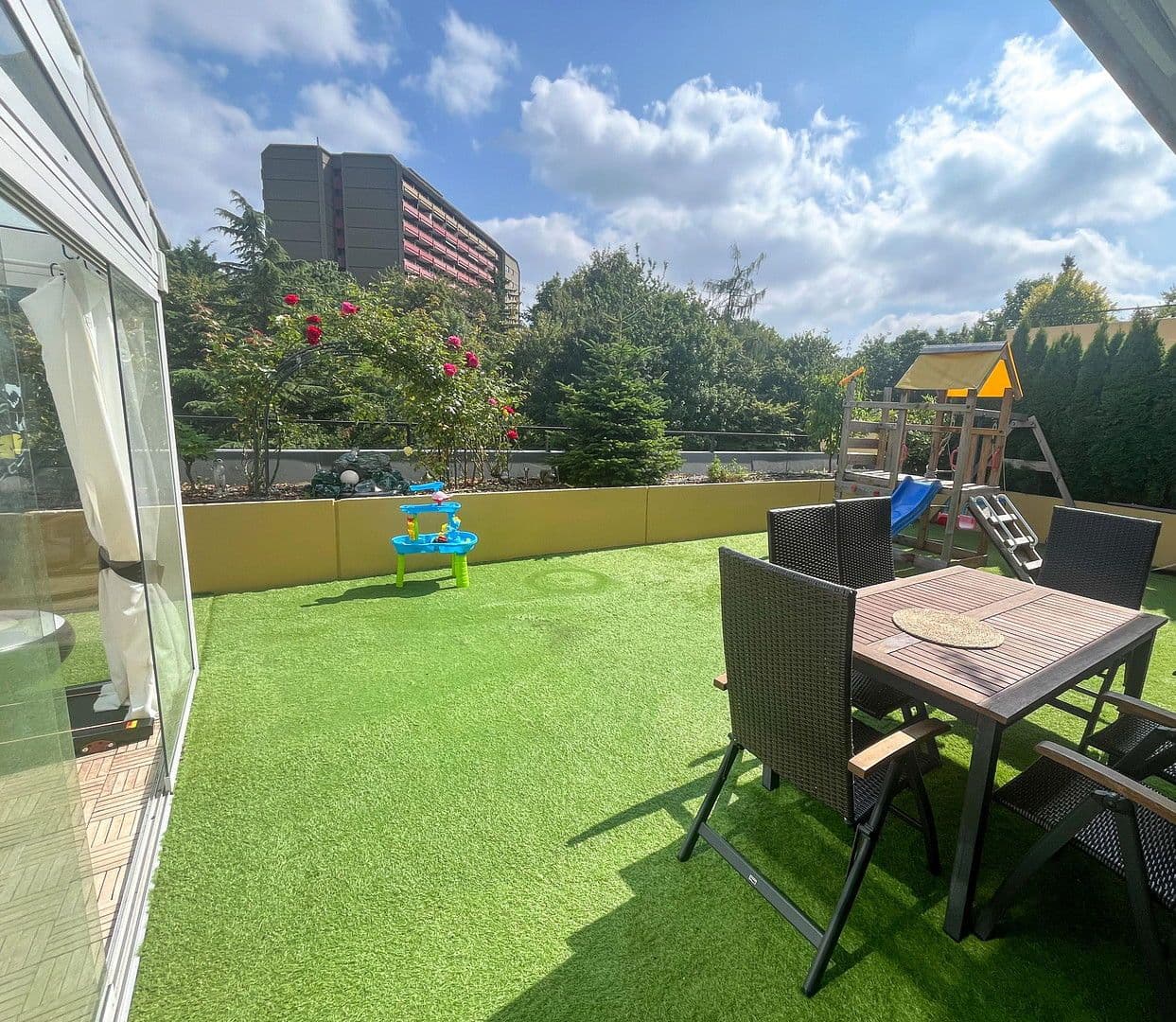 Prodej bytu 4+1 135 m², Lahnstein, Porýní-Falc Prodej bytu 4+1 135 m², Lahnstein, Porýní-Falc