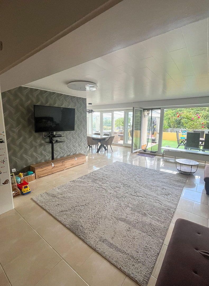 Prodej bytu 4+1 135 m², Lahnstein, Porýní-Falc Prodej bytu 4+1 135 m², Lahnstein, Porýní-Falc