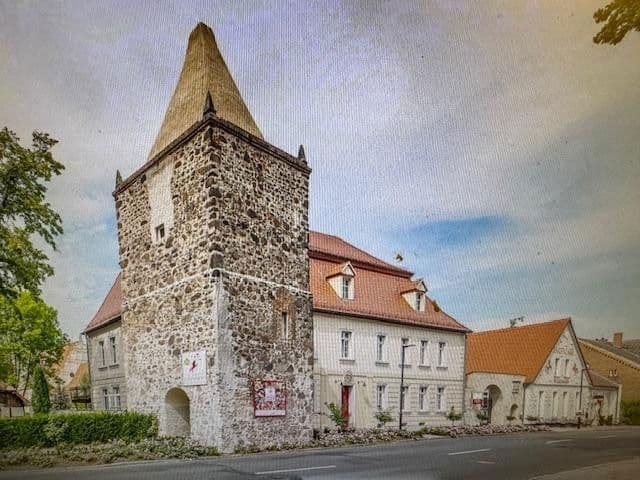 Prodej domu 325 m², pozemek 480 m², Dammstrasse 39, Möckern, Sasko-Anhaltsko Prodej domu 325 m², pozemek 480 m², Dammstrasse 39, Möckern, Sasko-Anhaltsko