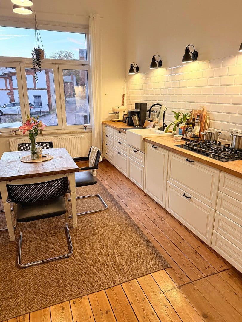 Prodej domu 230 m², pozemek 350 m², Lutherstrasse 3, Schwerin, Mecklenburg-Vorpommern Prodej domu 230 m², pozemek 350 m², Lutherstrasse 3, Schwerin, Mecklenburg-Vorpommern