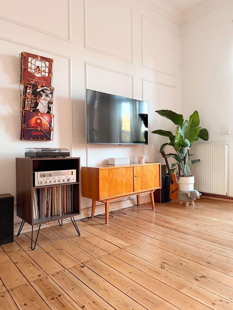 Prodej domu 230 m², pozemek 350 m², Lutherstrasse 3, Schwerin, Mecklenburg-Vorpommern Prodej domu 230 m², pozemek 350 m², Lutherstrasse 3, Schwerin, Mecklenburg-Vorpommern