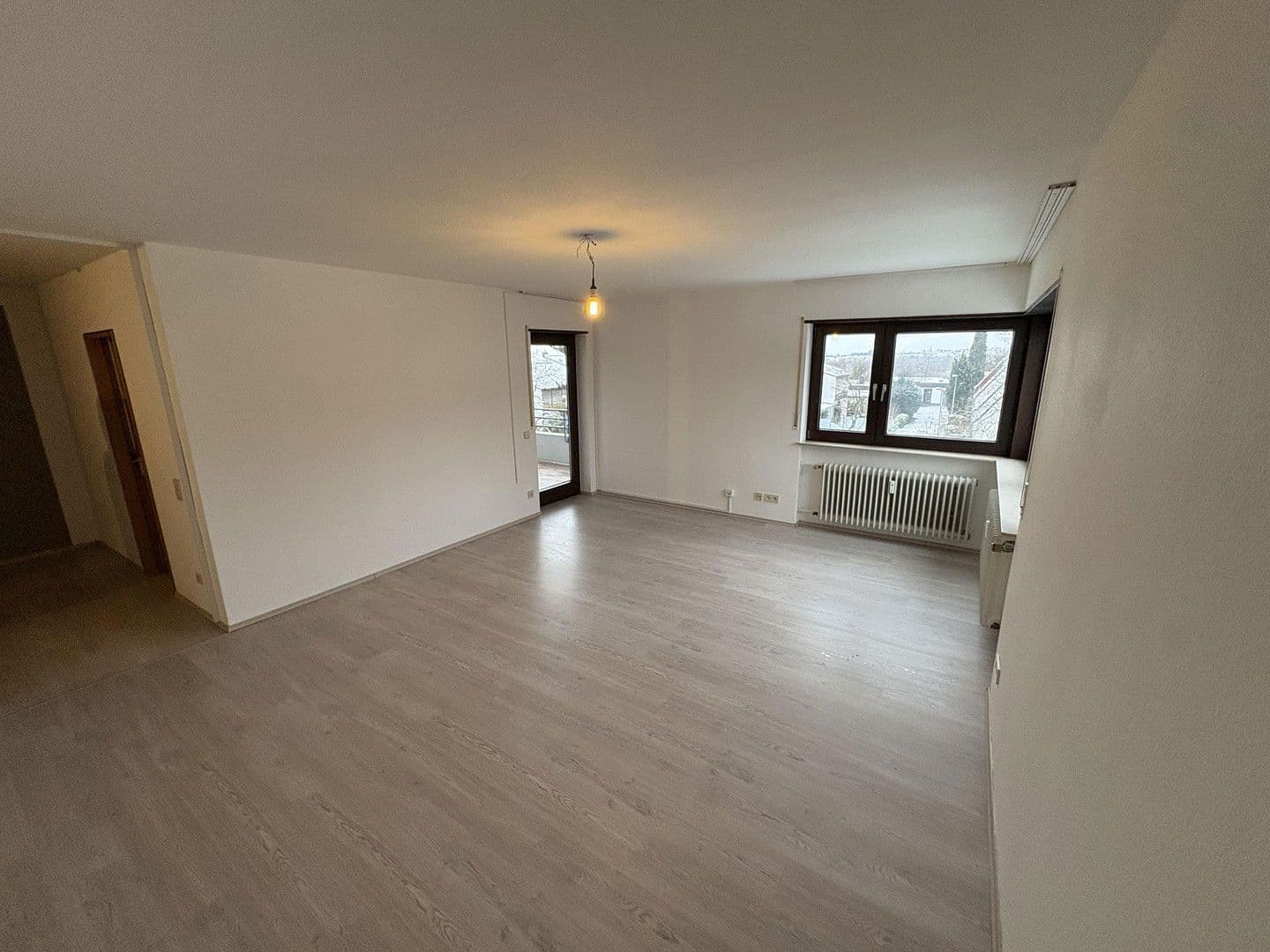 Prodej bytu 3+kk 88 m², Otto-Schmitt-Groß-Str. 4, Bad Dürkheim, Porýní-Falc Prodej bytu 3+kk 88 m², Otto-Schmitt-Groß-Str. 4, Bad Dürkheim, Porýní-Falc
