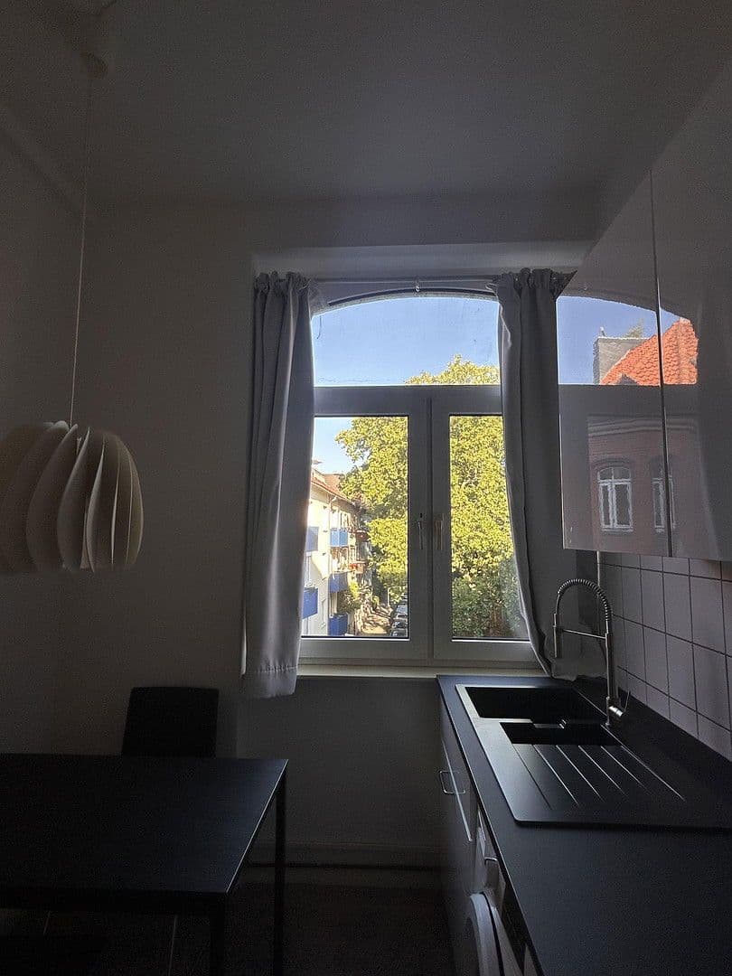 Pronájem bytu 1+1 36 m², Kommandanturstraße 10, Hannover, Dolní Sasko Pronájem bytu 1+1 36 m², Kommandanturstraße 10, Hannover, Dolní Sasko