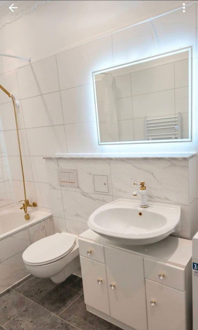 Pronájem bytu 2+kk 91 m², Adolfsallee 20, Wiesbaden, Hessen Pronájem bytu 2+kk 91 m², Adolfsallee 20, Wiesbaden, Hessen