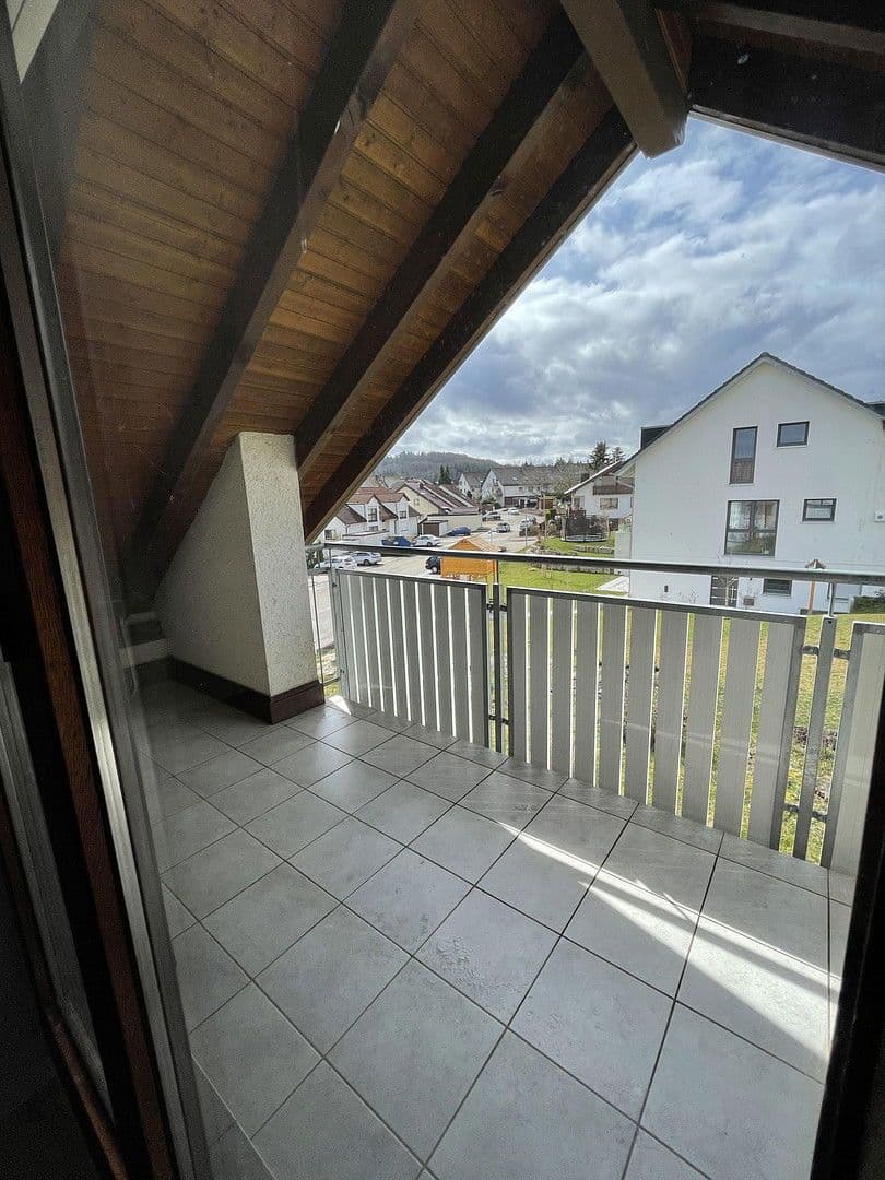 Pronájem bytu 2+1 74 m², Wüstenrot, Bádensko-Württembersko Pronájem bytu 2+1 74 m², Wüstenrot, Bádensko-Württembersko