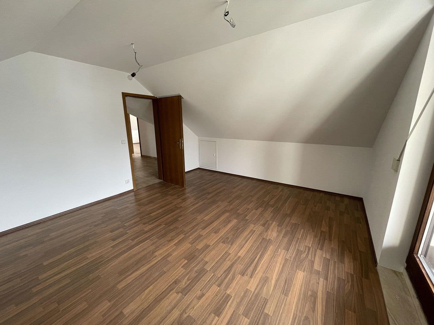 Pronájem bytu 2+1 74 m², Wüstenrot, Bádensko-Württembersko Pronájem bytu 2+1 74 m², Wüstenrot, Bádensko-Württembersko