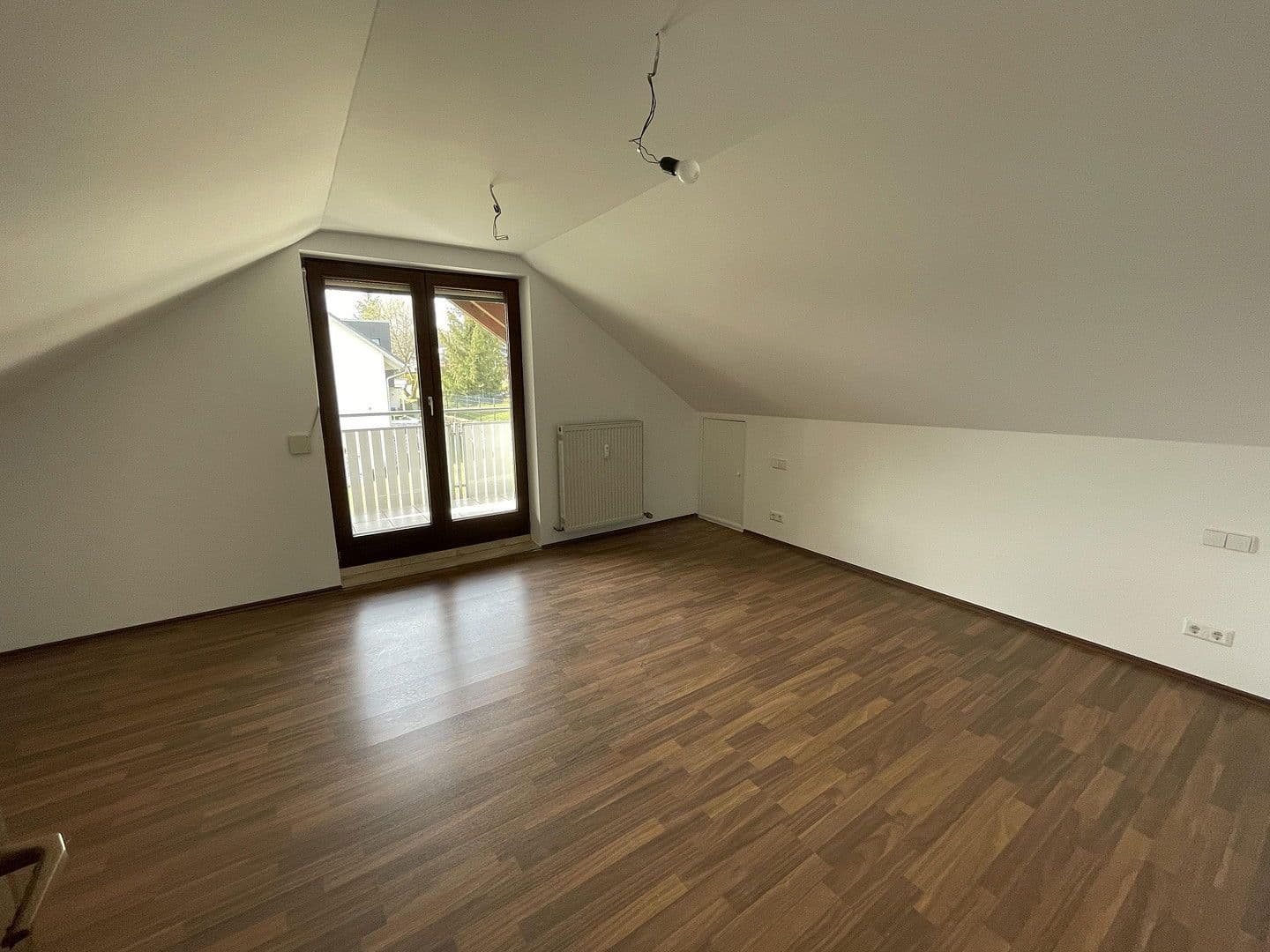 Pronájem bytu 2+1 74 m², Wüstenrot, Bádensko-Württembersko Pronájem bytu 2+1 74 m², Wüstenrot, Bádensko-Württembersko