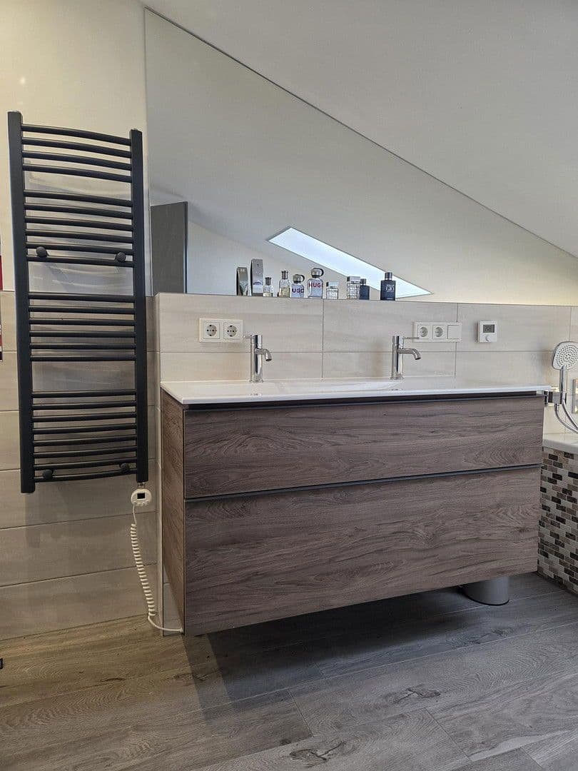 Prodej domu 273 m², pozemek 1.784 m², August-Schmidt-Straße 6, Gladbeck, Severní Porýní-Vestfálsko Prodej domu 273 m², pozemek 1.784 m², August-Schmidt-Straße 6, Gladbeck, Severní Porýní-Vestfálsko