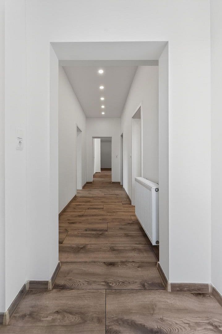 Prodej domu 102 m², pozemek 171 m², Taucha, Sasko Prodej domu 102 m², pozemek 171 m², Taucha, Sasko