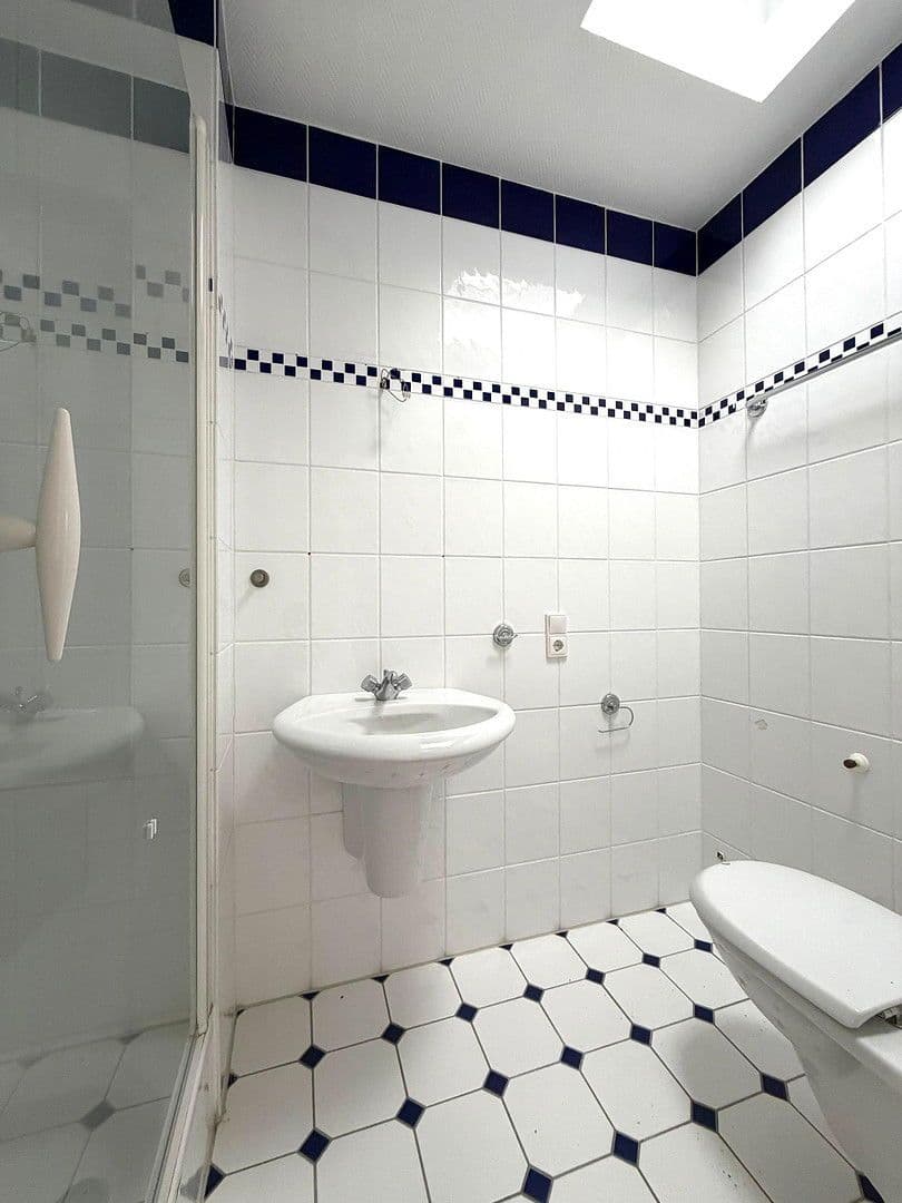 Pronájem bytu 4+1 110 m², Villbacher Str. 44, Bad Orb, Hessen Pronájem bytu 4+1 110 m², Villbacher Str. 44, Bad Orb, Hessen