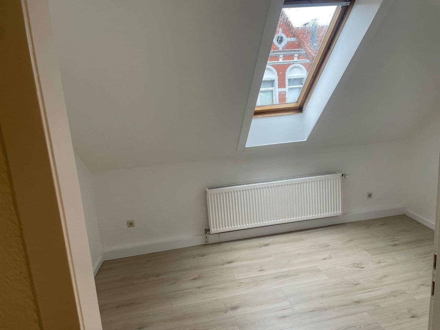 Pronájem bytu 2+kk 50 m², Otto-Wels-Str., Hannover, Dolní Sasko Pronájem bytu 2+kk 50 m², Otto-Wels-Str., Hannover, Dolní Sasko