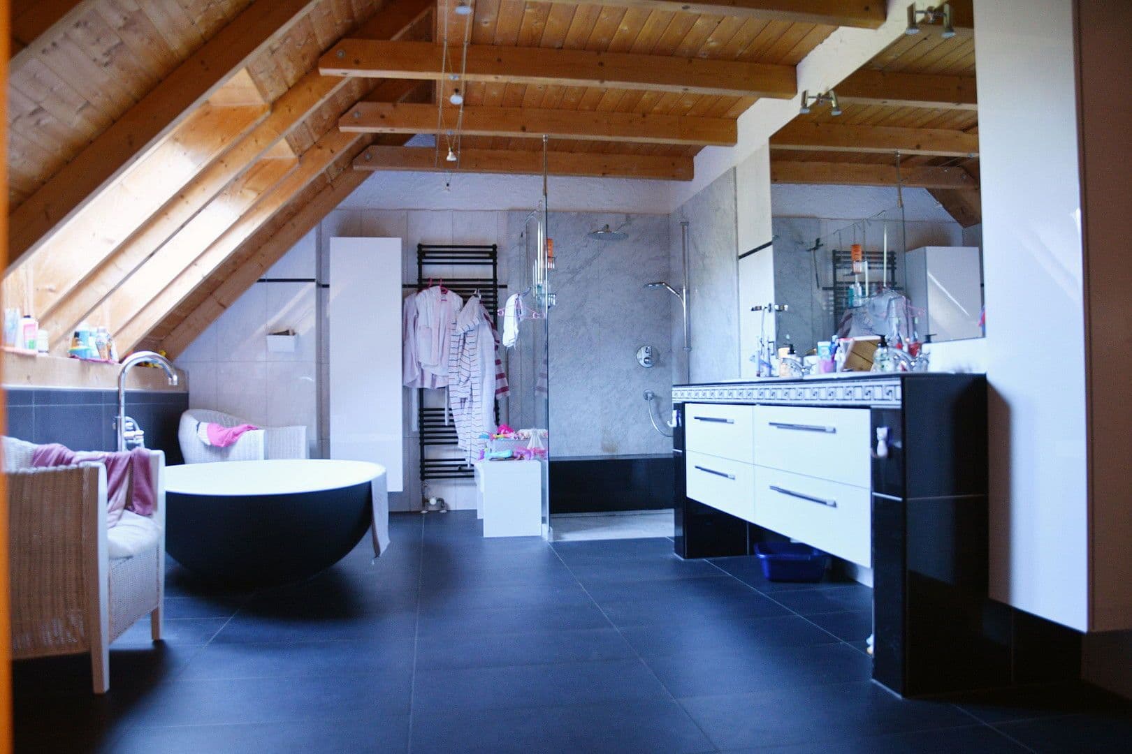 Prodej domu 301 m², pozemek 2.065 m², Coppenbrügge, Dolní Sasko Prodej domu 301 m², pozemek 2.065 m², Coppenbrügge, Dolní Sasko