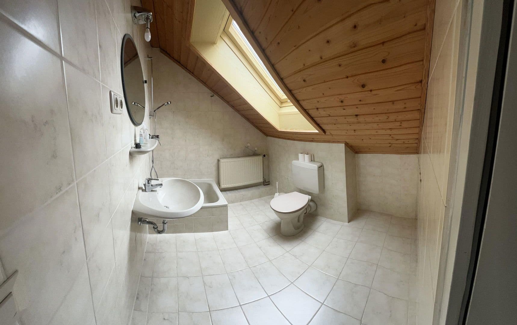 Prodej domu 160 m², pozemek 207 m², Karwendelstraße 188, Ebersberg, Bavorsko Prodej domu 160 m², pozemek 207 m², Karwendelstraße 188, Ebersberg, Bavorsko