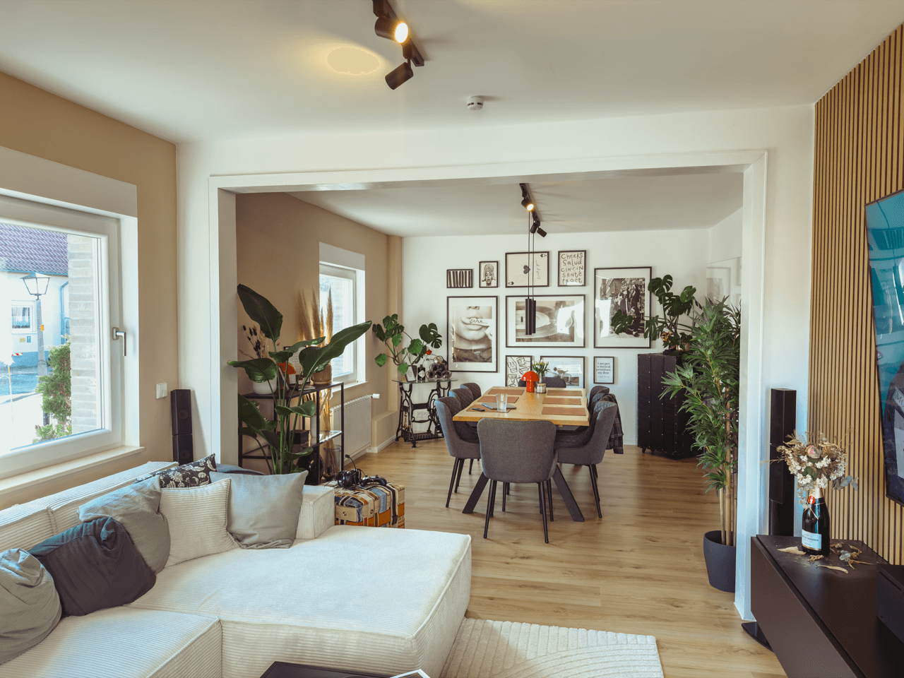 Pronájem domu 133 m², pozemek 591 m², Wolfsburg, Dolní Sasko Pronájem domu 133 m², pozemek 591 m², Wolfsburg, Dolní Sasko