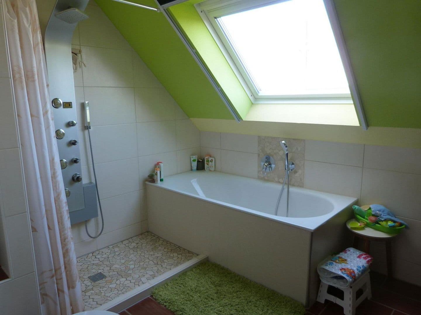 Prodej domu 132 m², pozemek 566 m², Sankt-Barbara-Straße 6, Brüggen, Severní Porýní-Vestfálsko Prodej domu 132 m², pozemek 566 m², Sankt-Barbara-Straße 6, Brüggen, Severní Porýní-Vestfálsko