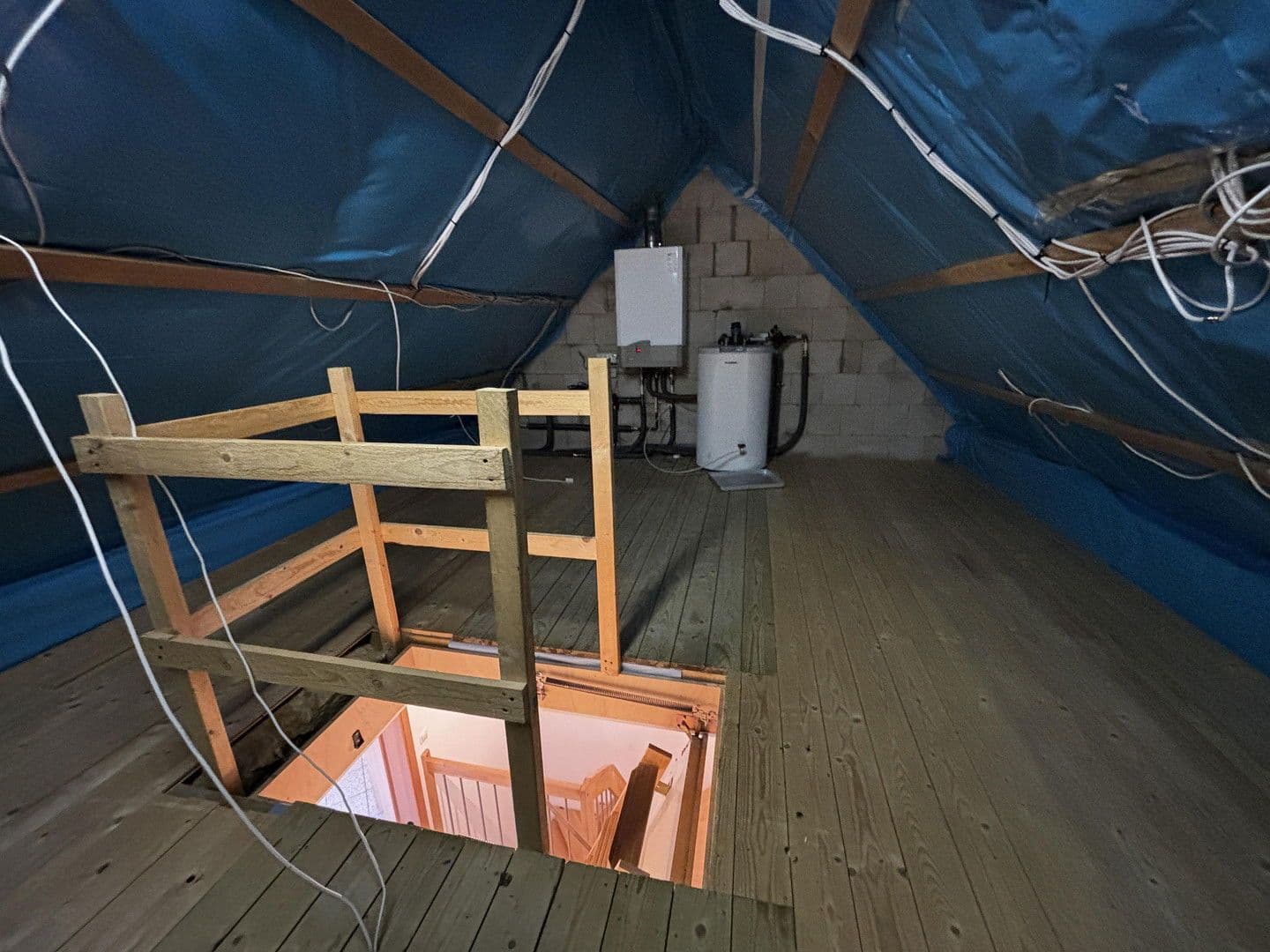 Prodej domu 155 m², pozemek 450 m², Talweg, 4M, Hamburg, Hamburg Prodej domu 155 m², pozemek 450 m², Talweg, 4M, Hamburg, Hamburg