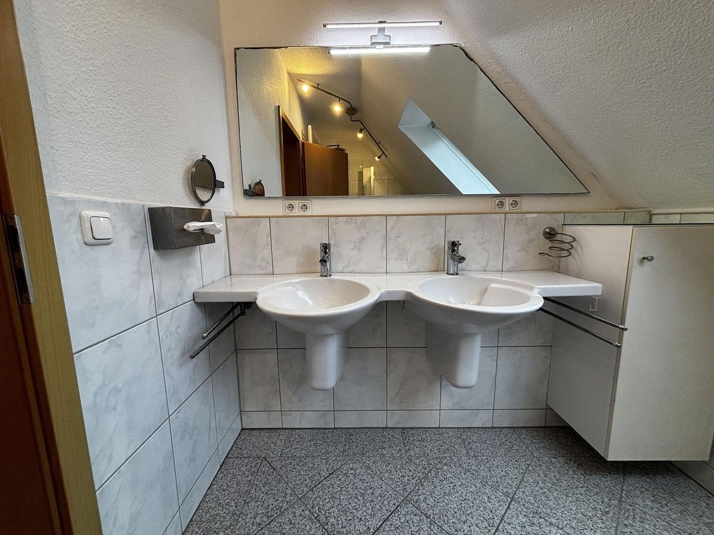 Prodej domu 155 m², pozemek 450 m², Talweg, 4M, Hamburg, Hamburg Prodej domu 155 m², pozemek 450 m², Talweg, 4M, Hamburg, Hamburg