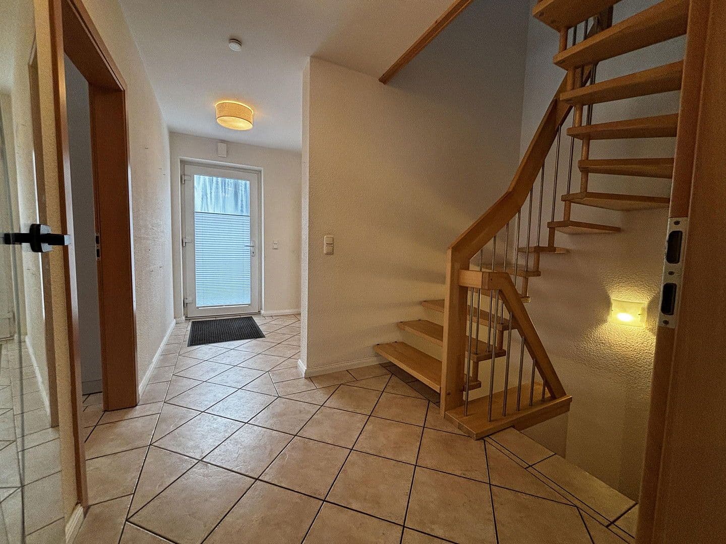 Prodej domu 155 m², pozemek 450 m², Talweg, 4M, Hamburg, Hamburg Prodej domu 155 m², pozemek 450 m², Talweg, 4M, Hamburg, Hamburg