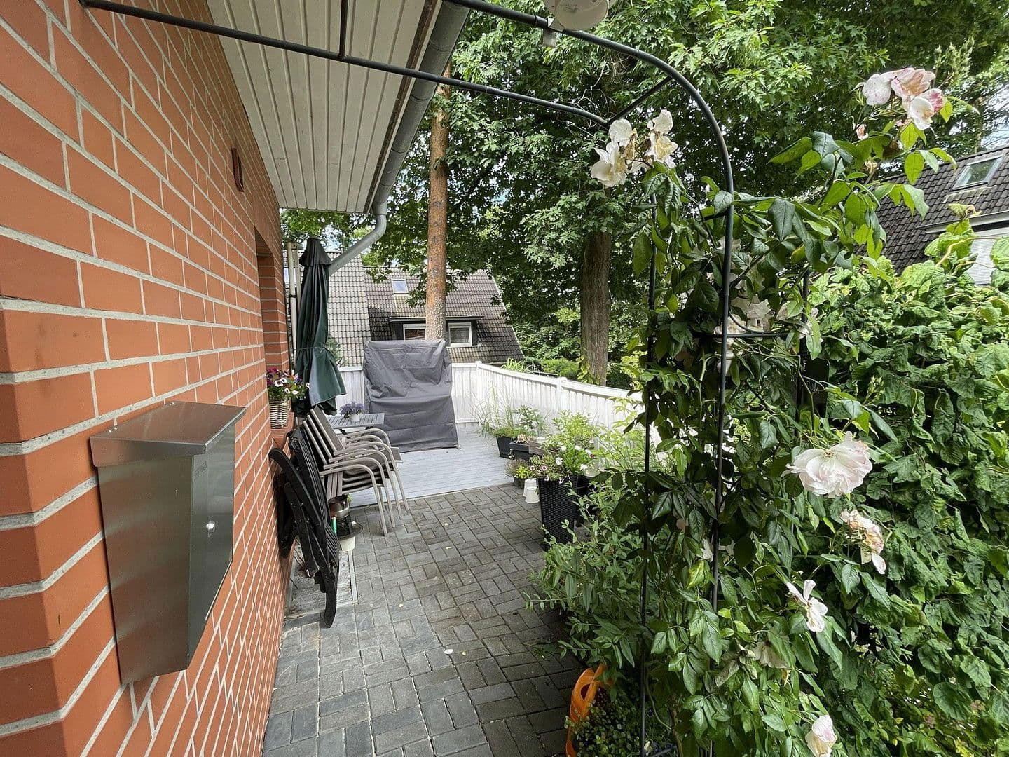 Prodej domu 155 m², pozemek 450 m², Talweg, 4M, Hamburg, Hamburg Prodej domu 155 m², pozemek 450 m², Talweg, 4M, Hamburg, Hamburg