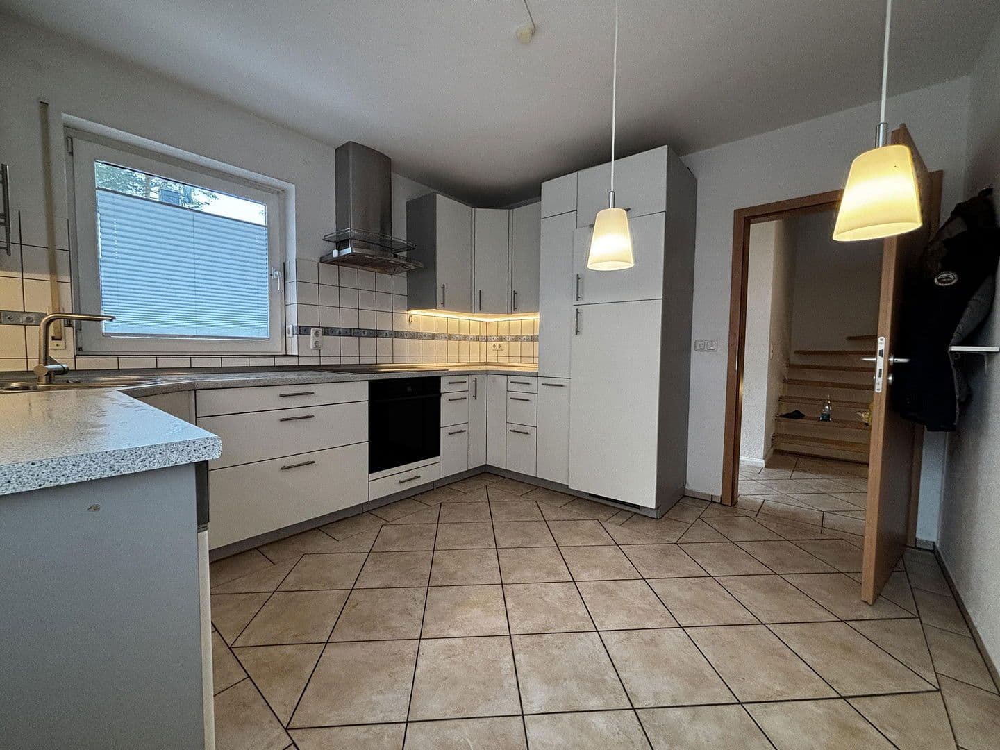 Prodej domu 155 m², pozemek 450 m², Talweg, 4M, Hamburg, Hamburg Prodej domu 155 m², pozemek 450 m², Talweg, 4M, Hamburg, Hamburg