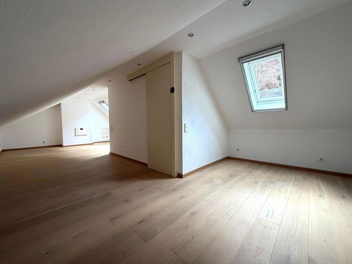 Prodej domu 277 m², pozemek 803 m², Butzweiler Str. 52, Kordel, Porýní-Falc Prodej domu 277 m², pozemek 803 m², Butzweiler Str. 52, Kordel, Porýní-Falc