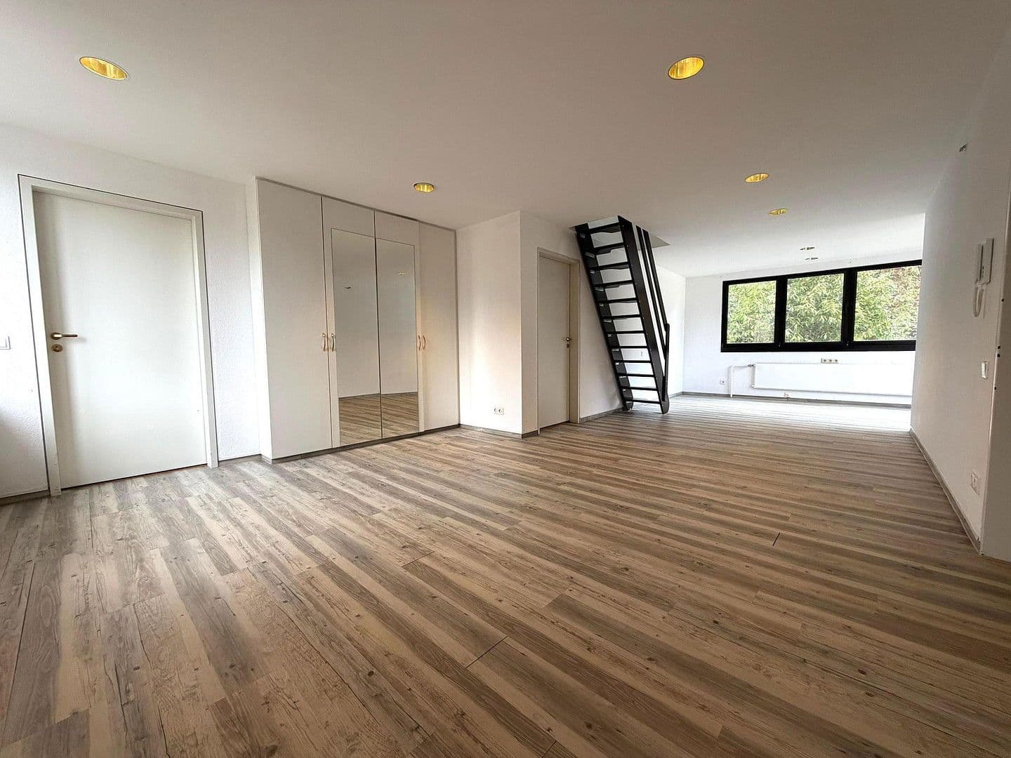 Prodej domu 277 m², pozemek 803 m², Butzweiler Str. 52, Kordel, Porýní-Falc Prodej domu 277 m², pozemek 803 m², Butzweiler Str. 52, Kordel, Porýní-Falc