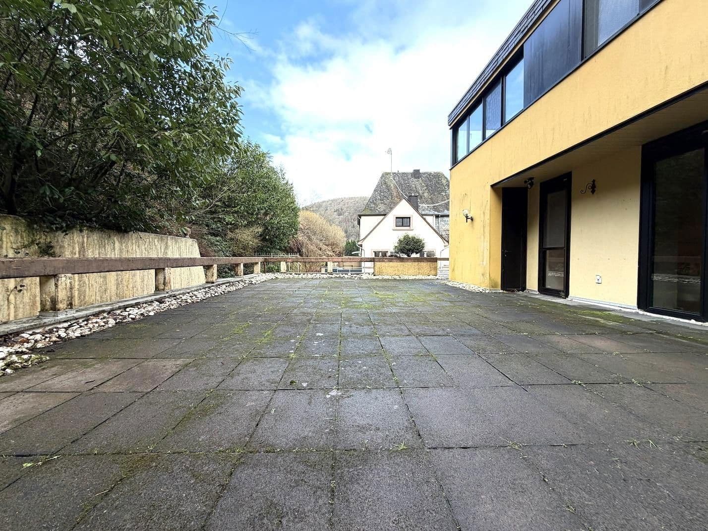 Prodej domu 277 m², pozemek 803 m², Butzweiler Str. 52, Kordel, Porýní-Falc Prodej domu 277 m², pozemek 803 m², Butzweiler Str. 52, Kordel, Porýní-Falc