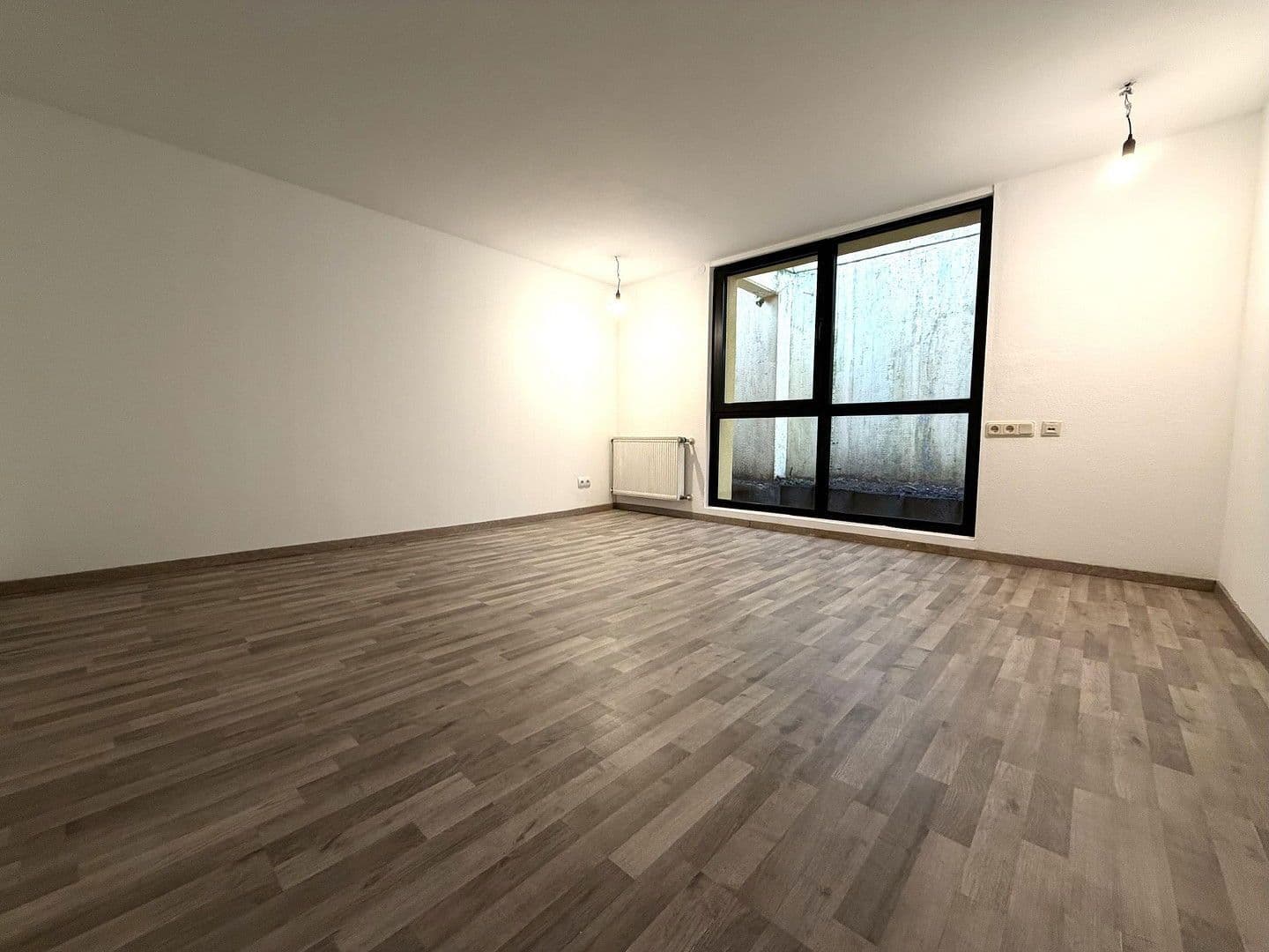 Prodej domu 277 m², pozemek 803 m², Butzweiler Str. 52, Kordel, Porýní-Falc Prodej domu 277 m², pozemek 803 m², Butzweiler Str. 52, Kordel, Porýní-Falc