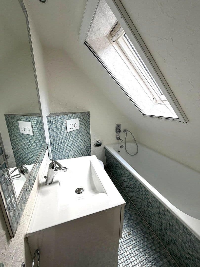 Prodej domu 277 m², pozemek 803 m², Butzweiler Str. 52, Kordel, Porýní-Falc Prodej domu 277 m², pozemek 803 m², Butzweiler Str. 52, Kordel, Porýní-Falc