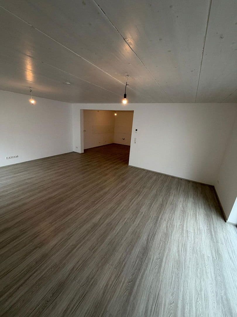 Prodej bytu 3+kk 90 m², Biebesheim am Rhein, Hessen Prodej bytu 3+kk 90 m², Biebesheim am Rhein, Hessen