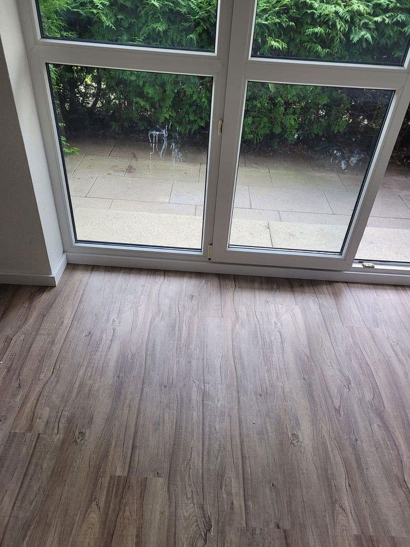 Pronájem bytu 1+kk 34 m², In der Musel 27, Bad Urach, Bádensko-Württembersko Pronájem bytu 1+kk 34 m², In der Musel 27, Bad Urach, Bádensko-Württembersko