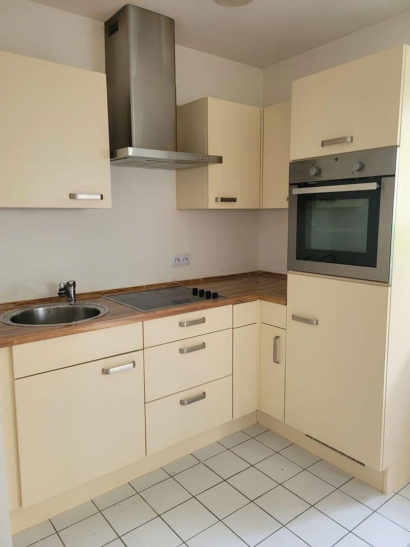 Pronájem bytu 1+kk 34 m², In der Musel 27, Bad Urach, Bádensko-Württembersko Pronájem bytu 1+kk 34 m², In der Musel 27, Bad Urach, Bádensko-Württembersko