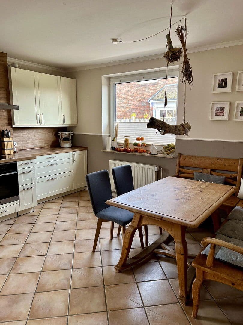 Prodej domu 142 m², pozemek 418 m², Stelle, Dolní Sasko Prodej domu 142 m², pozemek 418 m², Stelle, Dolní Sasko