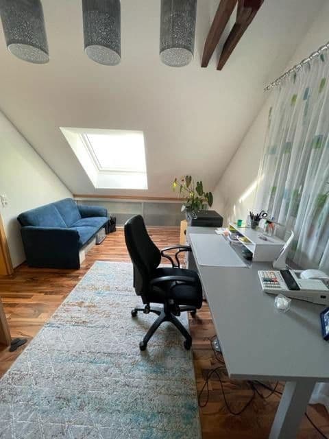 Pronájem bytu 5+1 90 m², Lahr/Schwarzwald, Bádensko-Württembersko Pronájem bytu 5+1 90 m², Lahr/Schwarzwald, Bádensko-Württembersko