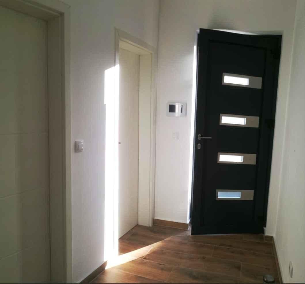 Pronájem domu 160 m², pozemek 385 m², Wächtersbach, Hessen Pronájem domu 160 m², pozemek 385 m², Wächtersbach, Hessen