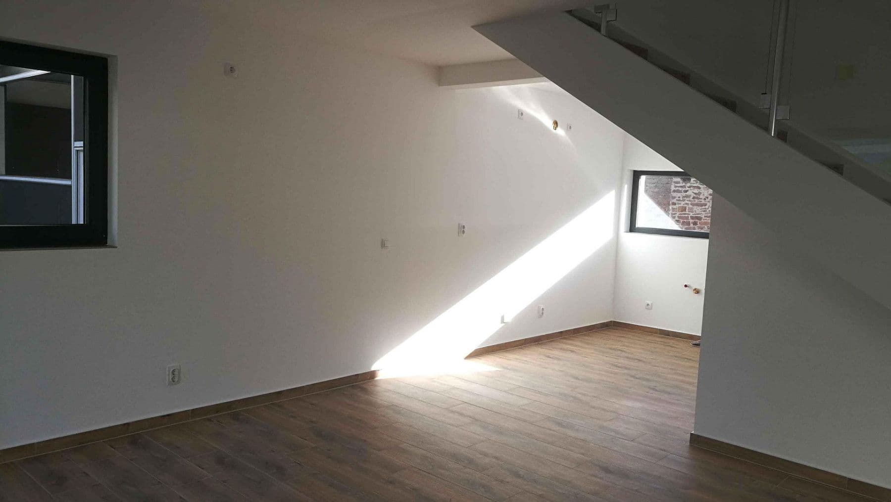 Pronájem domu 160 m², pozemek 385 m², Wächtersbach, Hessen Pronájem domu 160 m², pozemek 385 m², Wächtersbach, Hessen