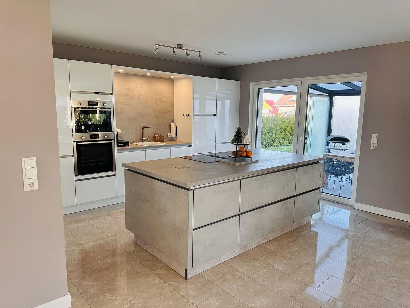 Prodej domu 175 m², pozemek 707 m², Ilsede, Dolní Sasko Prodej domu 175 m², pozemek 707 m², Ilsede, Dolní Sasko