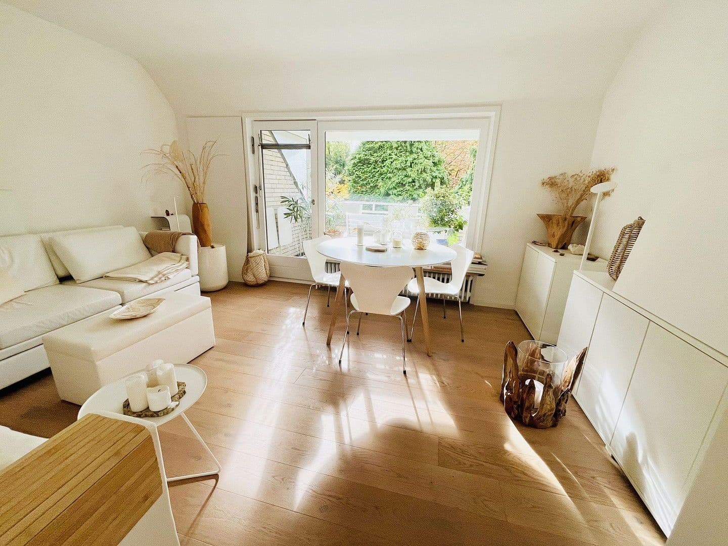 Prodej bytu 4+1 89 m², Hamburg, Hamburg Prodej bytu 4+1 89 m², Hamburg, Hamburg