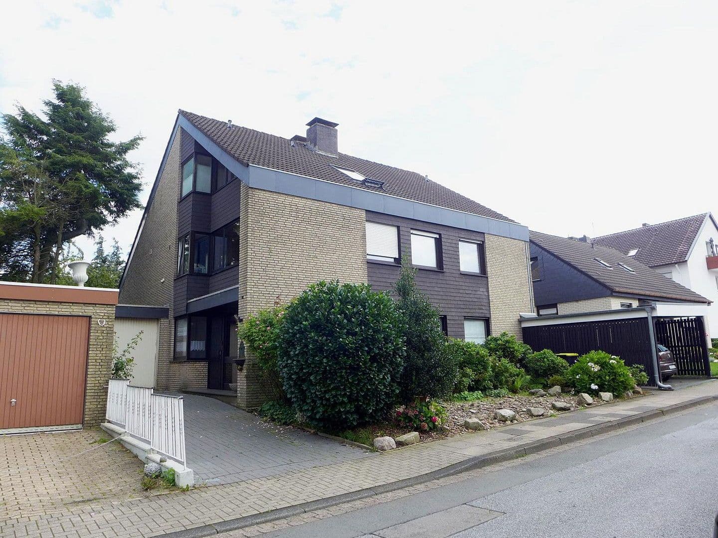 Pronájem bytu 2+kk 68 m², Bielefeld, Severní Porýní-Vestfálsko Pronájem bytu 2+kk 68 m², Bielefeld, Severní Porýní-Vestfálsko