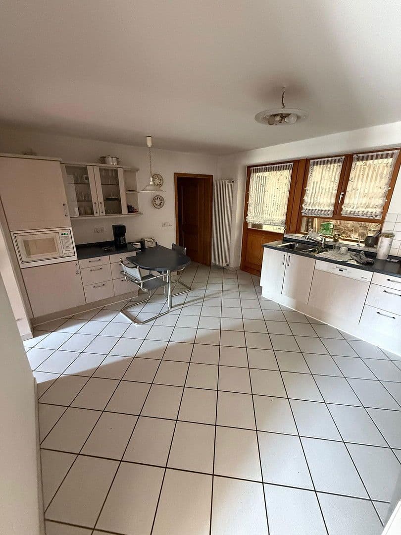 Prodej domu 250 m², pozemek 928 m², Sessgasse 22, Bühlertal, Bádensko-Württembersko Prodej domu 250 m², pozemek 928 m², Sessgasse 22, Bühlertal, Bádensko-Württembersko