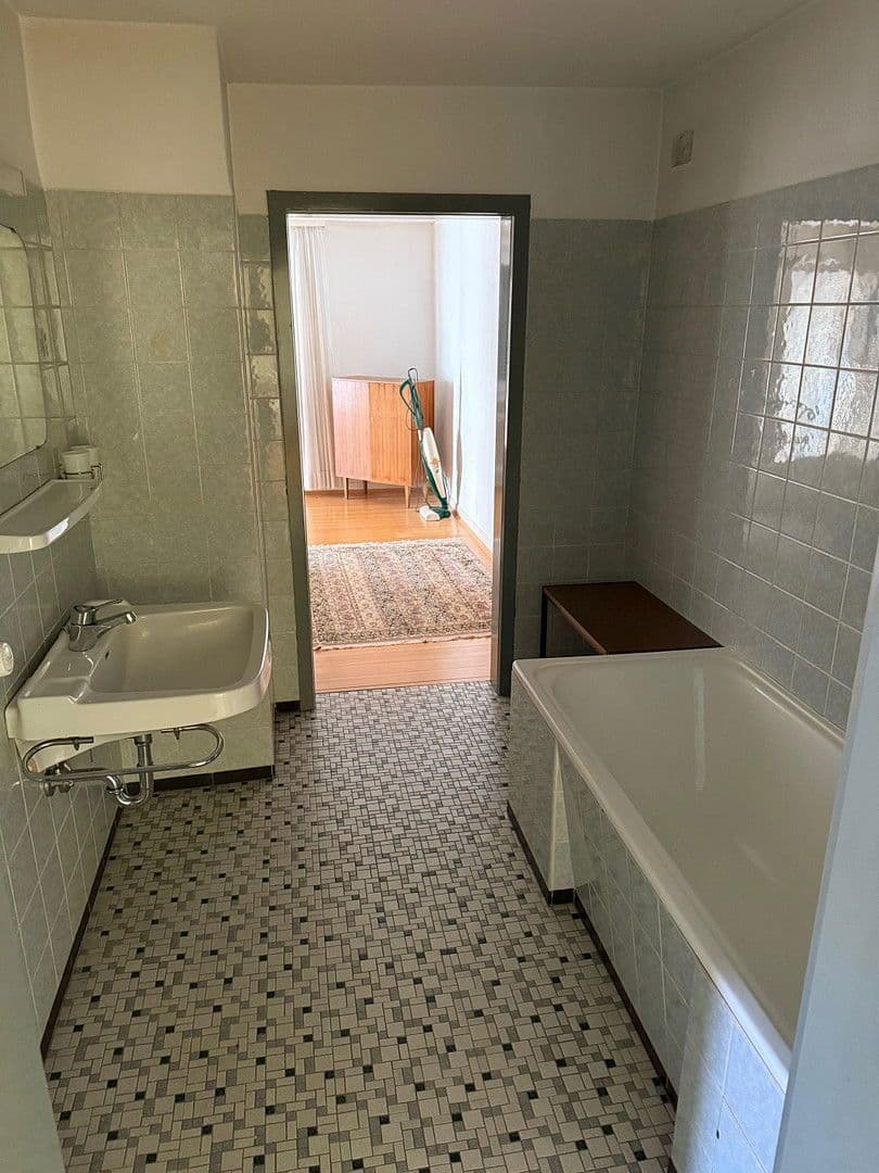 Prodej domu 250 m², pozemek 928 m², Sessgasse 22, Bühlertal, Bádensko-Württembersko Prodej domu 250 m², pozemek 928 m², Sessgasse 22, Bühlertal, Bádensko-Württembersko