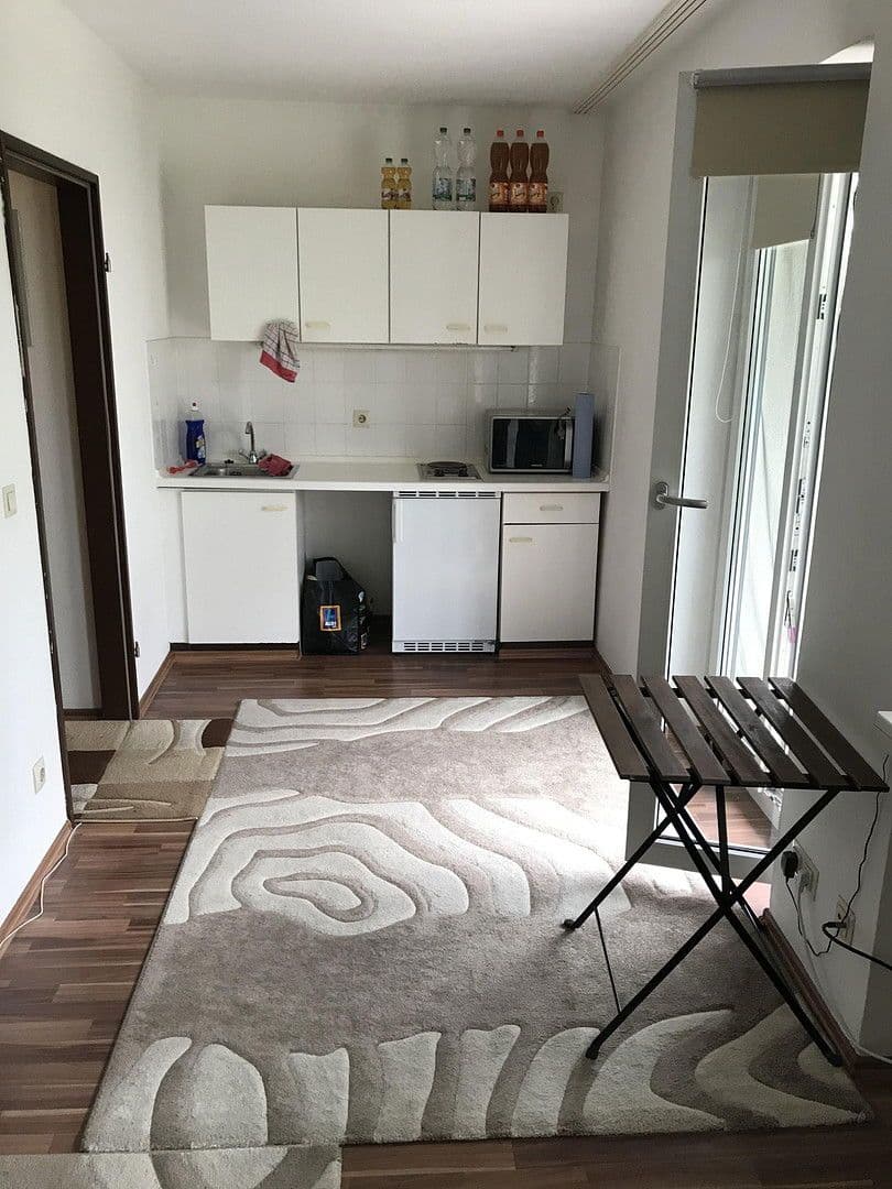 Pronájem bytu 1+1 28 m², Heidenheimerstrasse 20, Garching, Bavorsko Pronájem bytu 1+1 28 m², Heidenheimerstrasse 20, Garching, Bavorsko