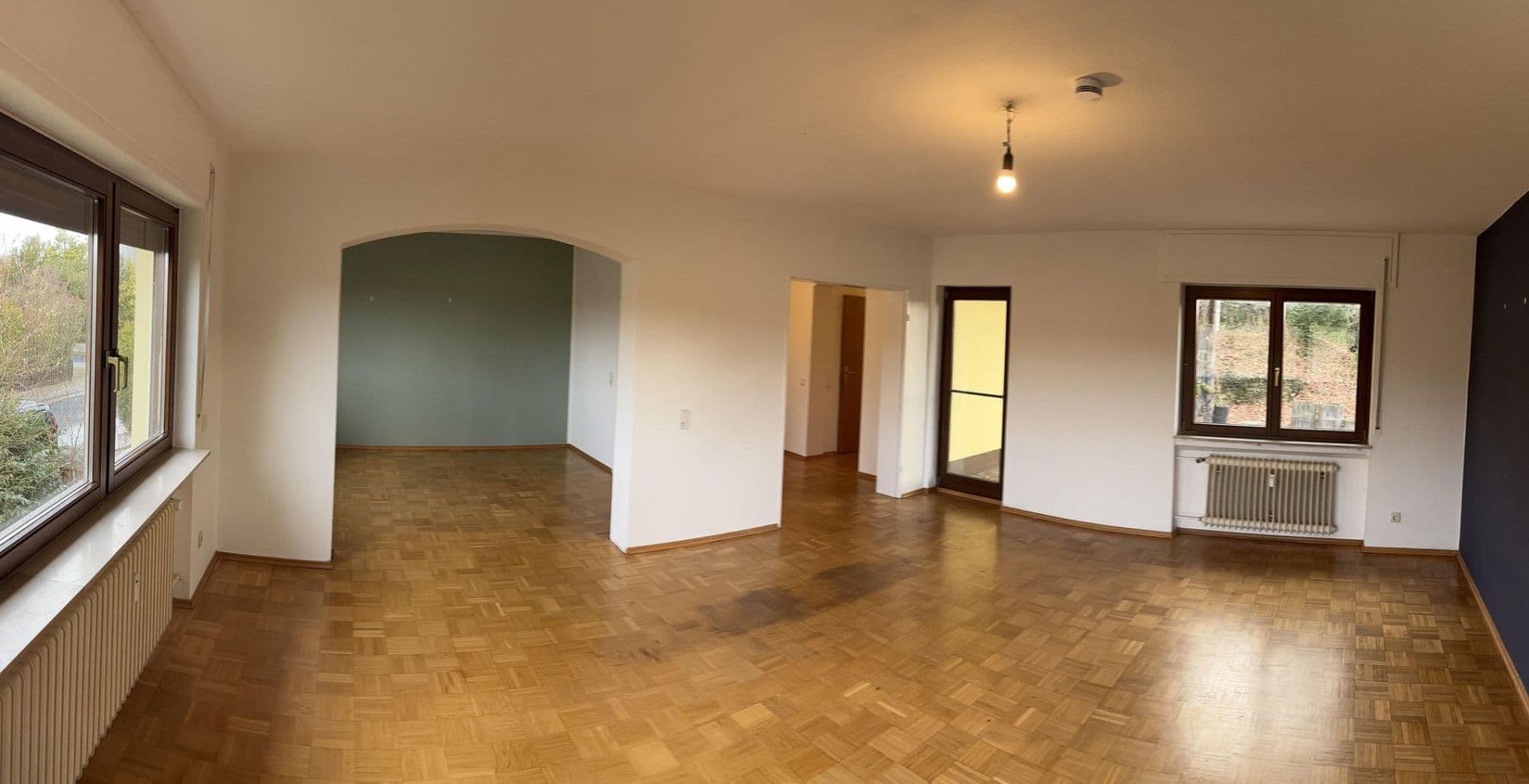 Prodej domu 155 m², pozemek 1.195 m², Usingen, Hessen Prodej domu 155 m², pozemek 1.195 m², Usingen, Hessen