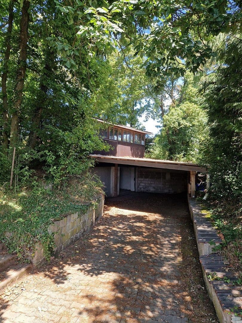 Prodej domu 155 m², pozemek 1.195 m², Usingen, Hessen Prodej domu 155 m², pozemek 1.195 m², Usingen, Hessen