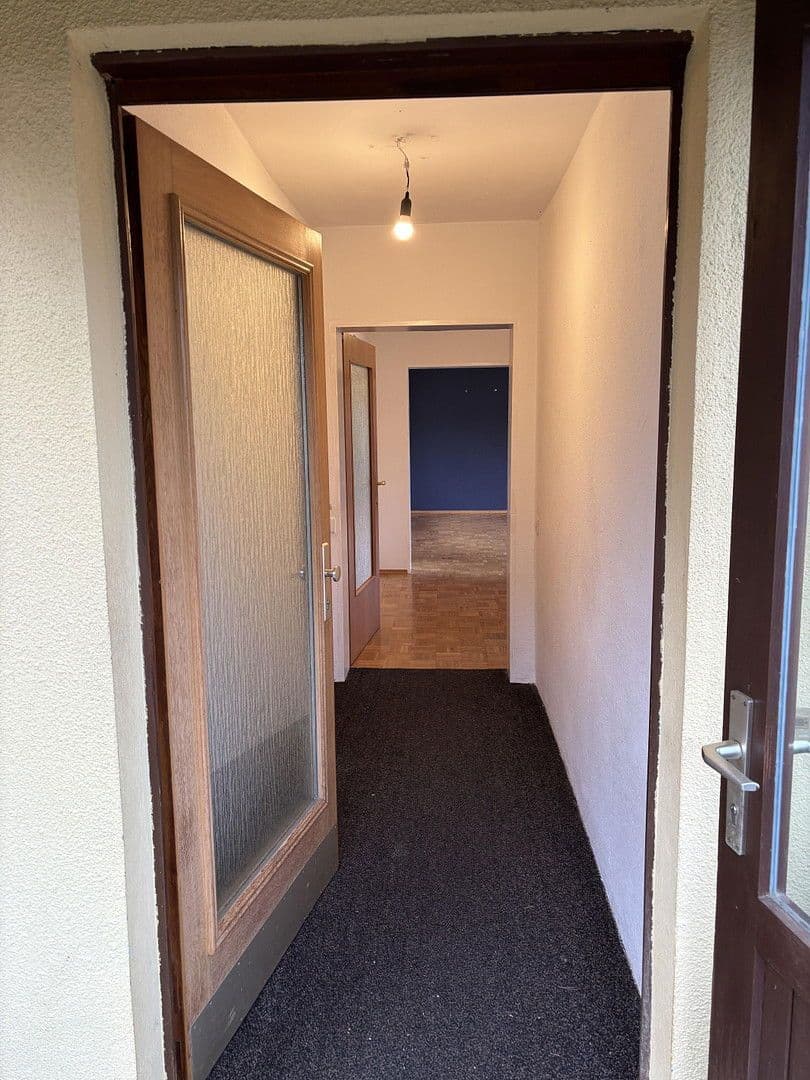 Prodej domu 155 m², pozemek 1.195 m², Usingen, Hessen Prodej domu 155 m², pozemek 1.195 m², Usingen, Hessen